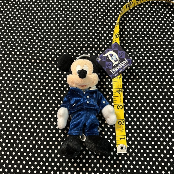 Mickey Mouse Disneyland Diamond Celebration - Picture 2 of 8